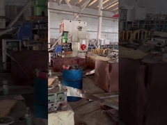 plancia d'acciaio con il gancio